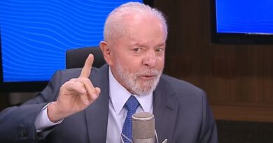 Lula empataria com Bolsonaro em 2026, mas não faria sucessor, diz pesquisa