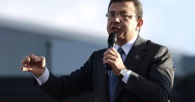 Prefeito de Istambul é preso sob suspeita de corrupção e terrorismo